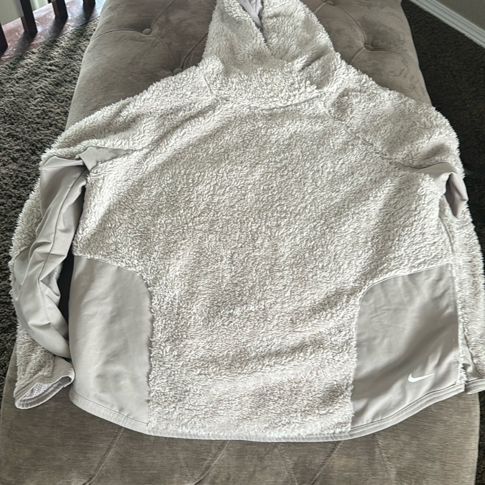 Nike fuzzy hoodie XL beige